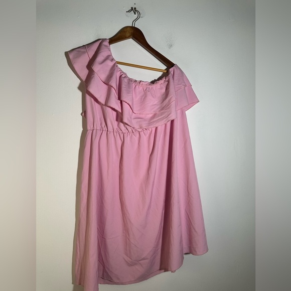 Chic Pink Ruffled Off-Shoulder Dress - Picture 1 of 2
